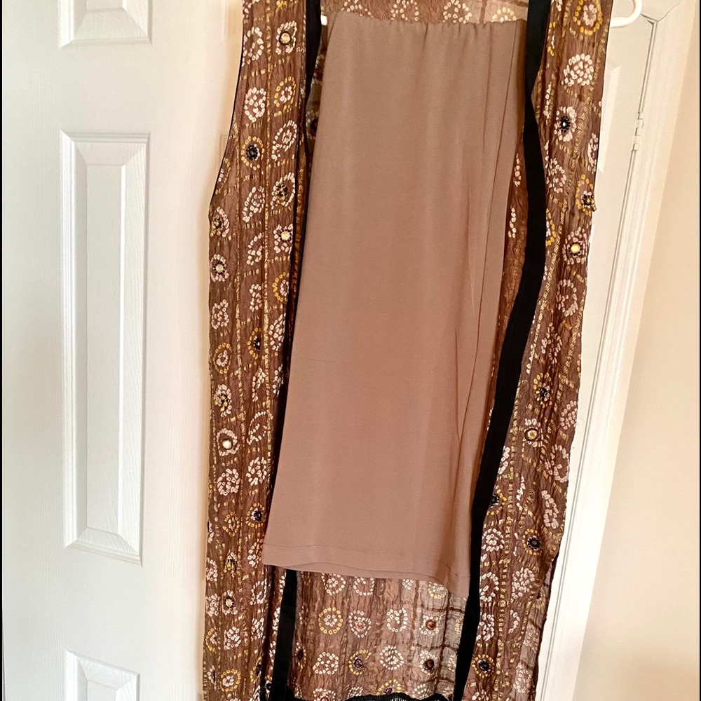 Silk cape with mirror work comes with palazzo